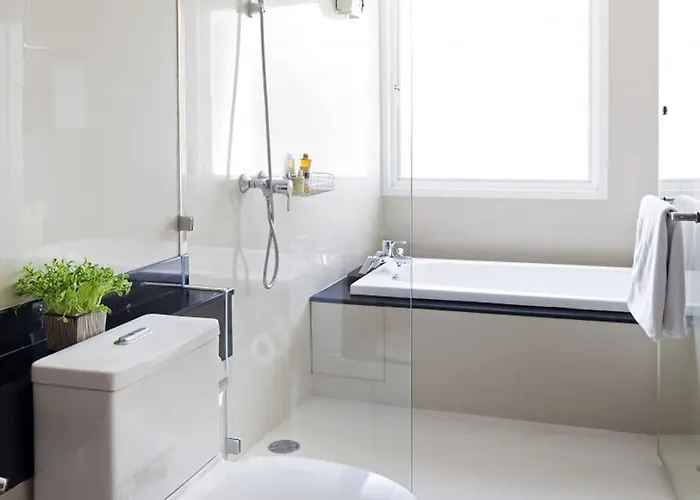 Viva Garden Serviced Aparthotel 4*