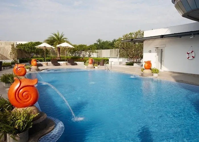 Viva Garden Serviced Aparthotel 4*